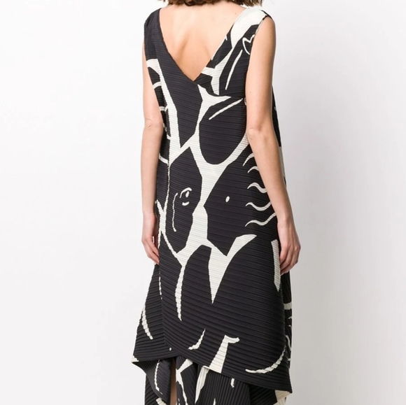 **HP** ISSEY MIYAKE Cape Dress - Picture 8 of 17